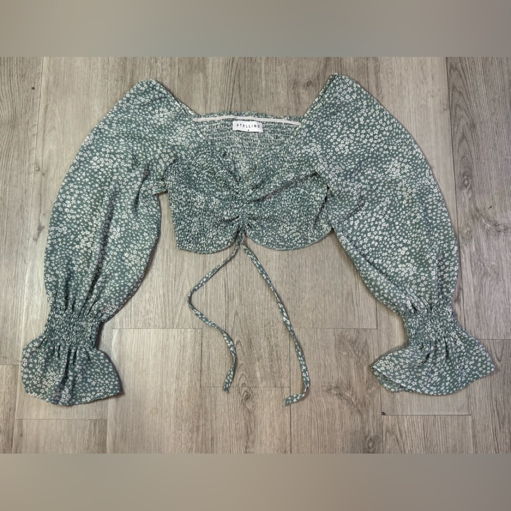 Stellino Women’s Green Floral Peasant Cropped Long Sleeve Top Size Medium 8